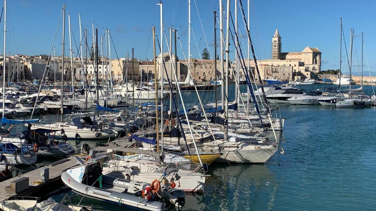 Le Dimore Di Don Corrado Trani Buitenkant foto